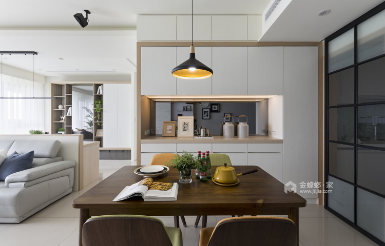 内敛静谧的174平新中式风格大宅-餐厅效果图及设计说明