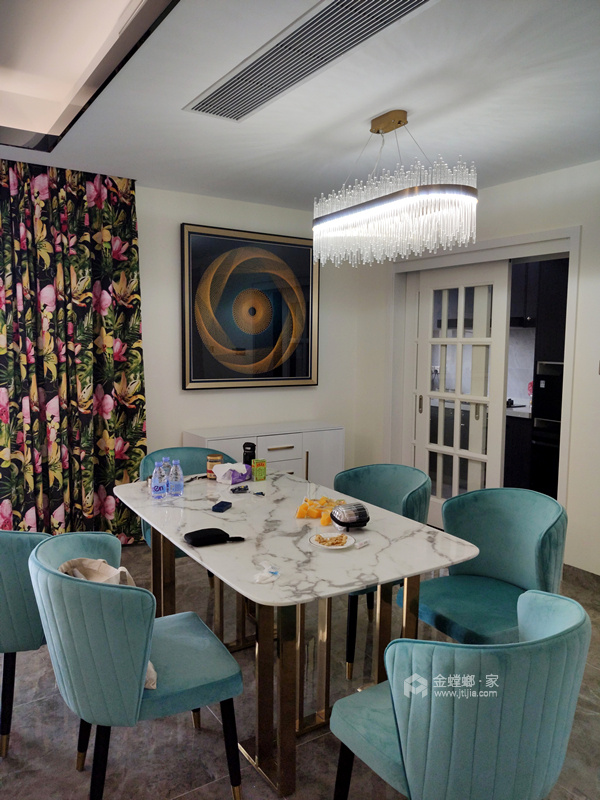 143平碧水岸现代风格-轻奢-餐厅效果图及设计说明