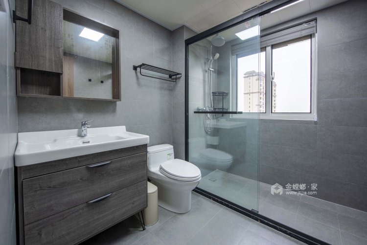 140平中南锦苑现代风格-一家四口的幸福城堡-卫生间
