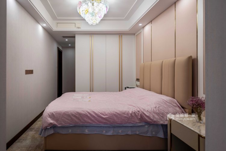 140平雨润广场现代风格-卧室效果图及设计说明