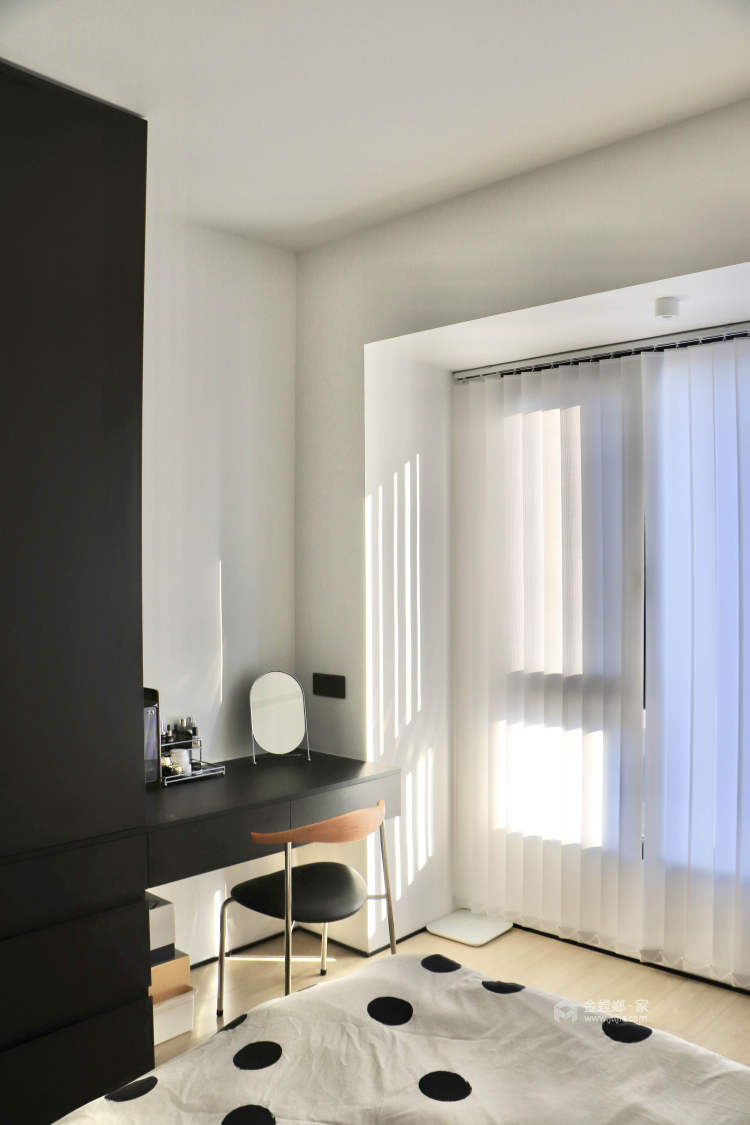 112平城投广场现代风格-卧室效果图及设计说明