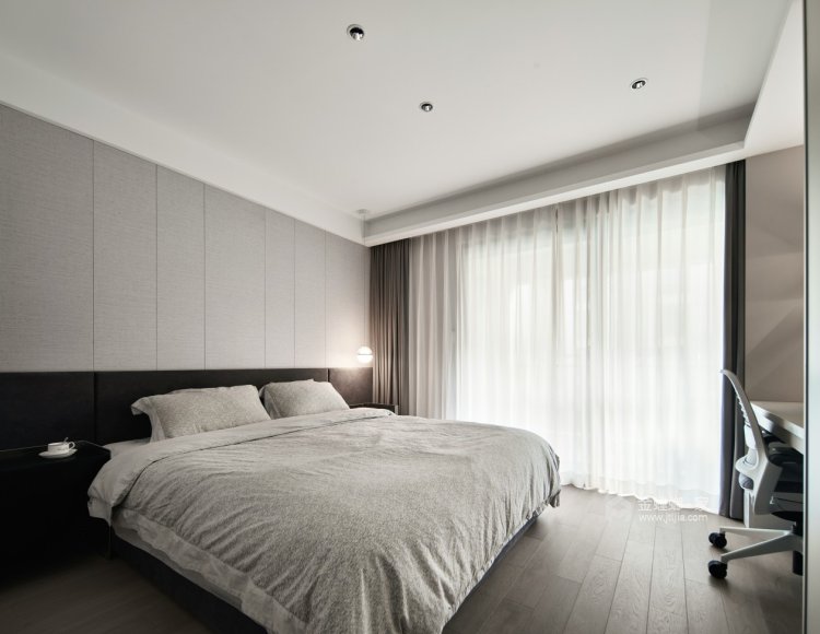 180平天工新著现代原木风-卧室效果图及设计说明