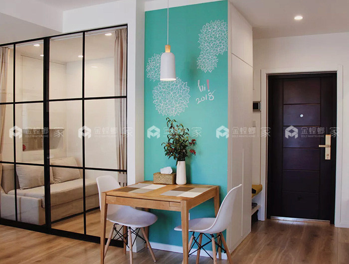 小户型如何显宽敞，他家值得参考-餐厅
