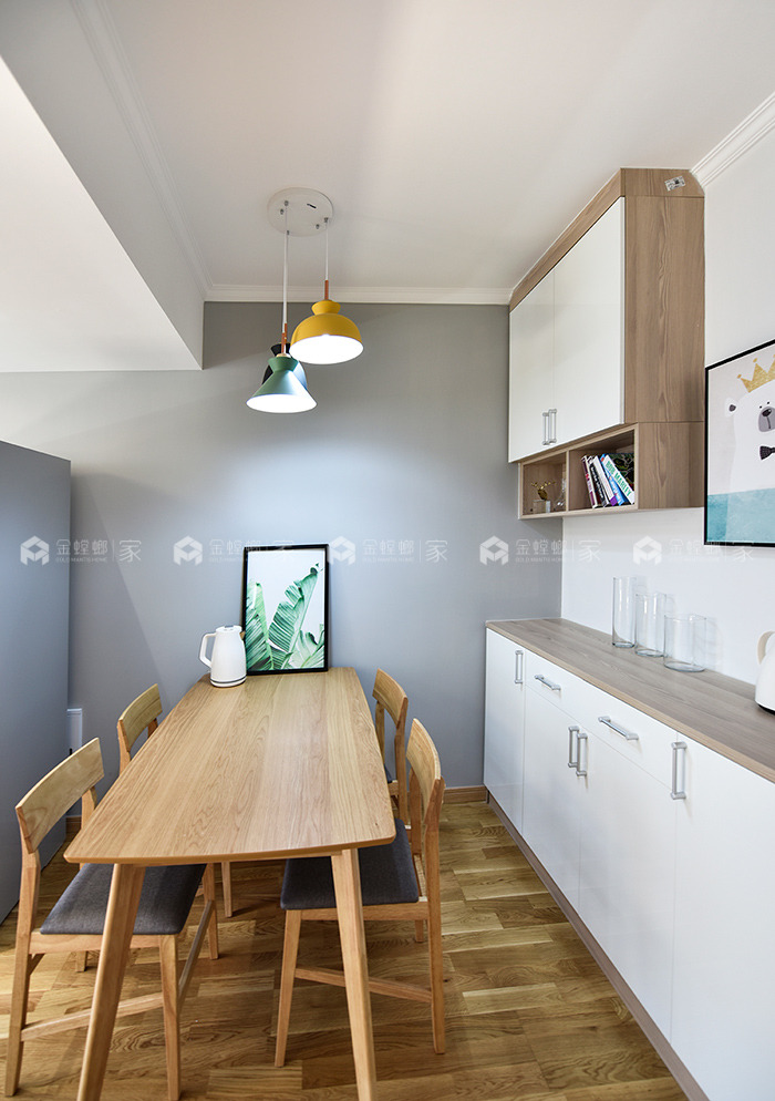 小户型的家这样装修，温馨又精致-餐厅