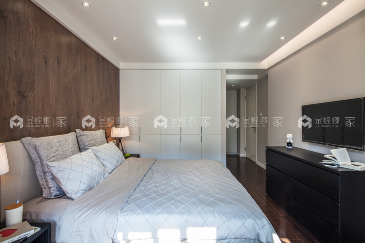 无主灯设计+矮柜隔断，让家看着大一倍-空间效果图