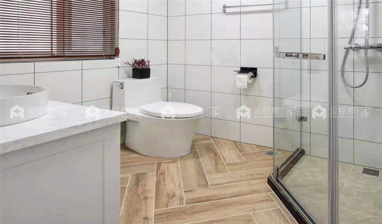 浅灰色色调配鱼骨拼贴木地板，更具时尚感-卫生间